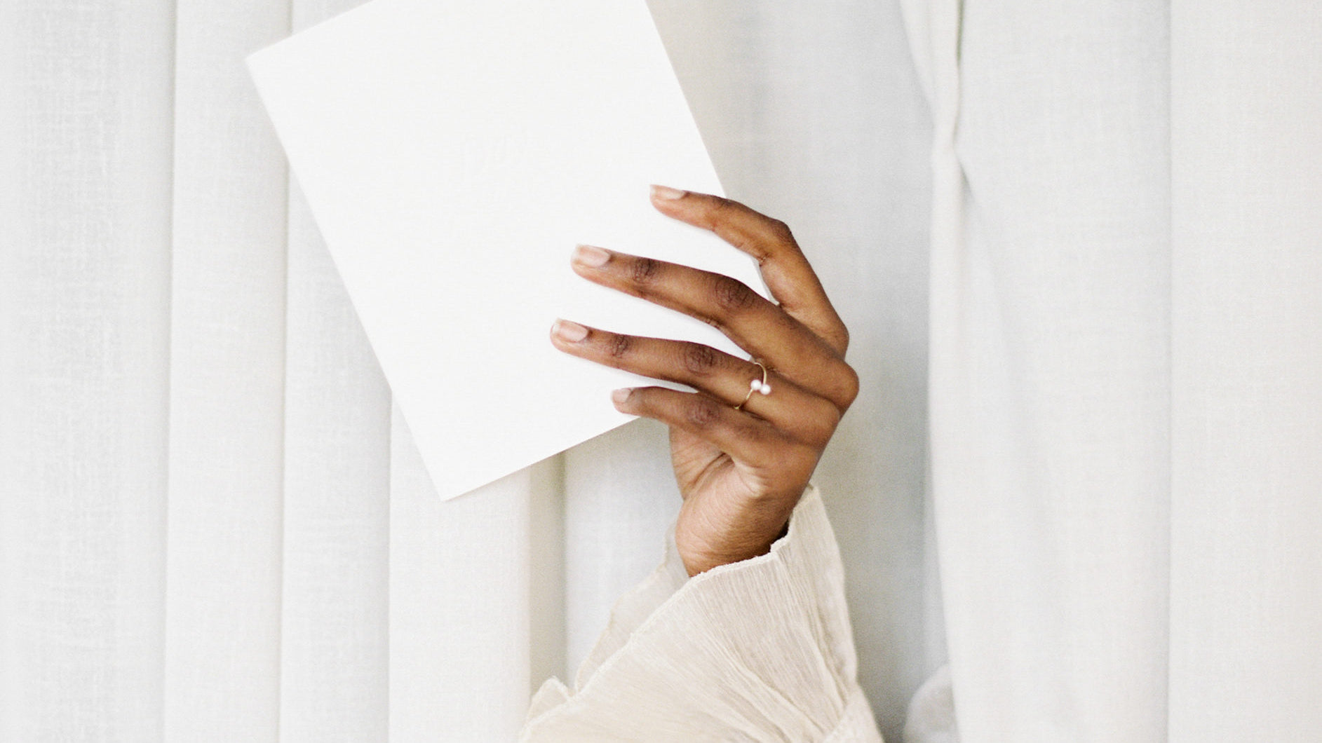 4 Tips to Make the Right Connections on LinkedIn
