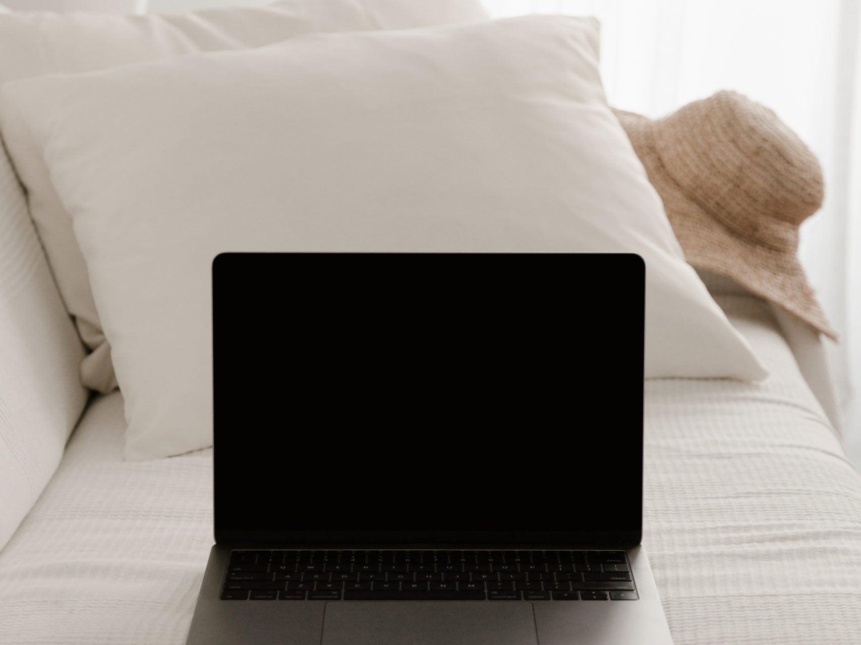 Strategies for setting the right price for your online training course