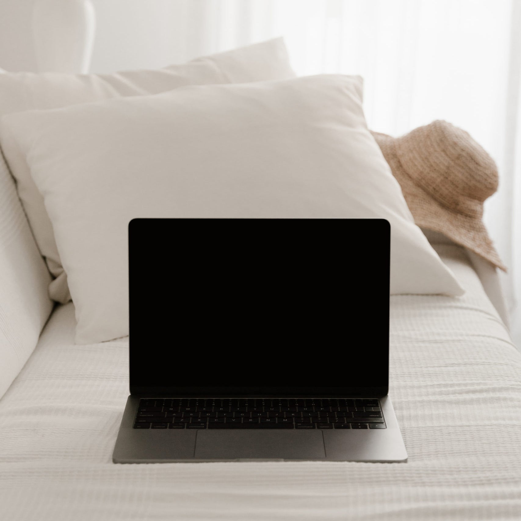Strategies for setting the right price for your online training course
